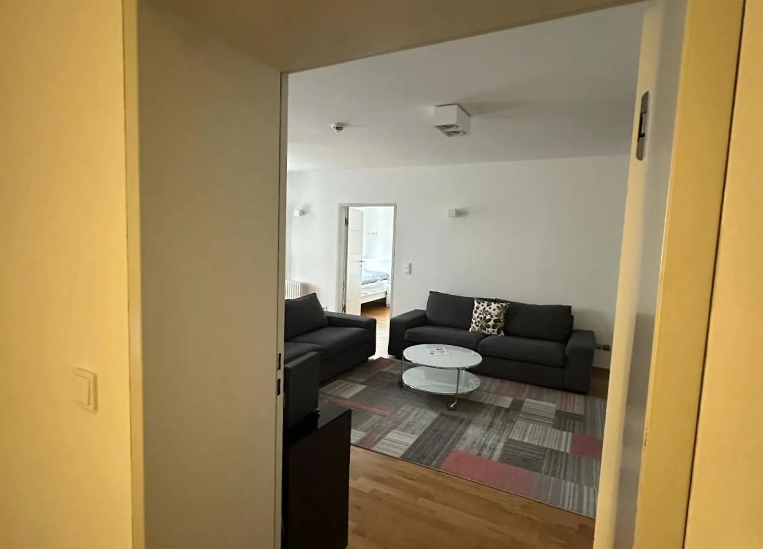 Al Nafurah Apartments Мюнхен Германия