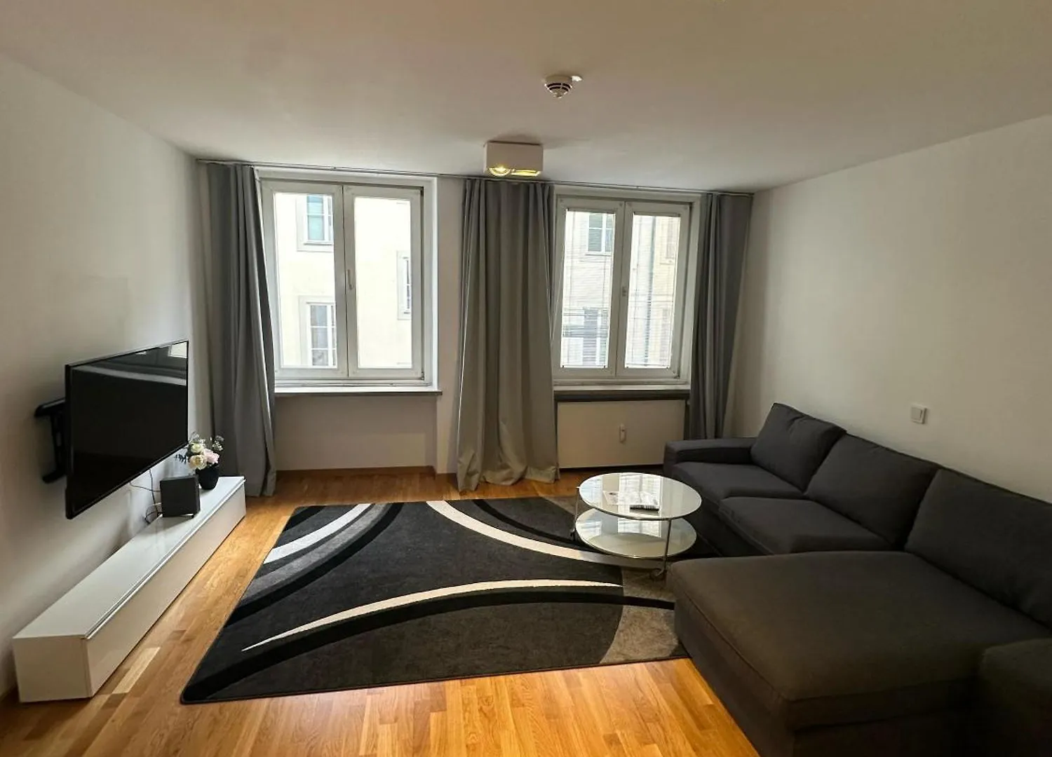 Al Nafurah Apartments Мюнхен Апарт-отель