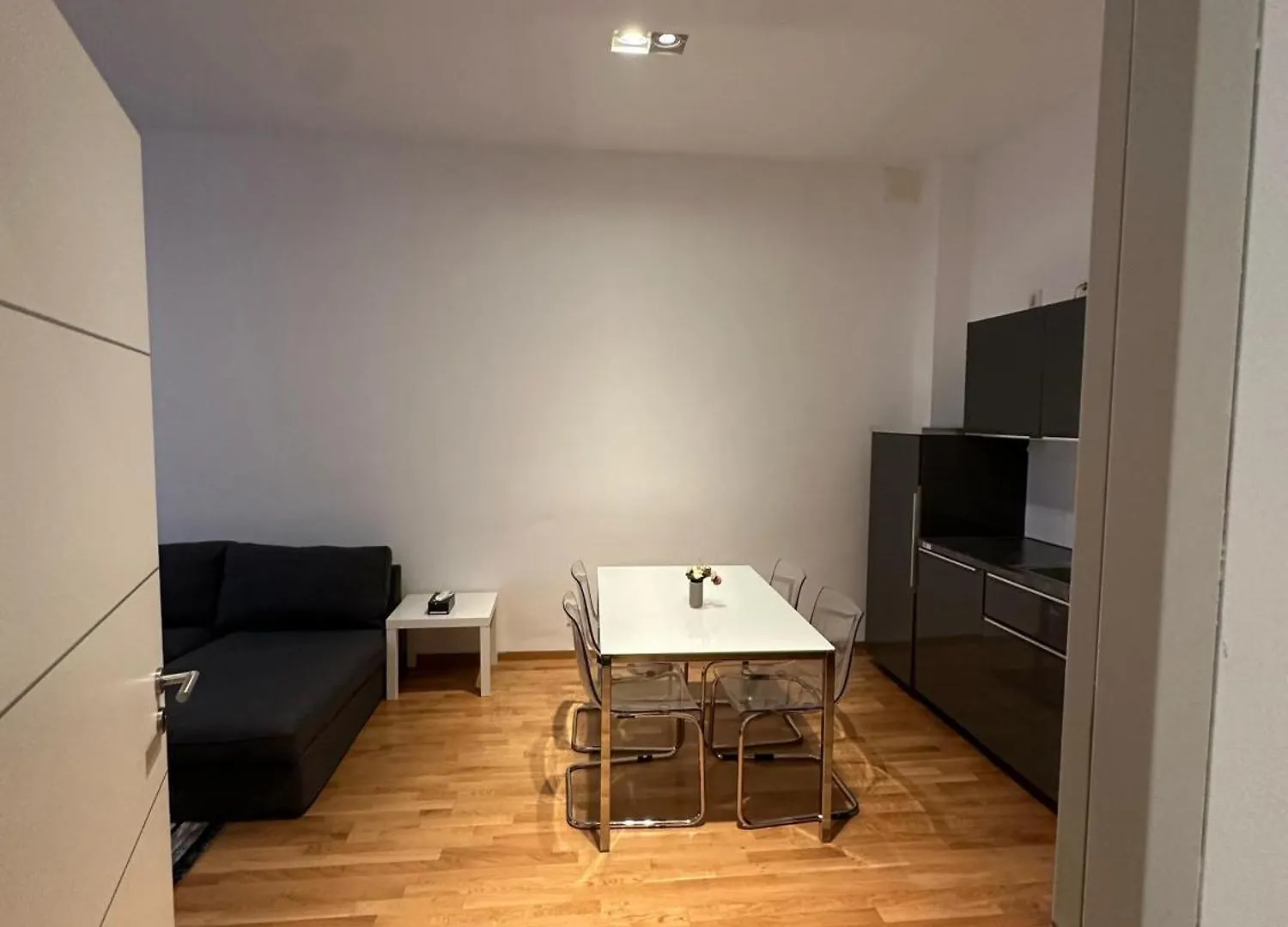 Al Nafurah Apartments Мюнхен Германия