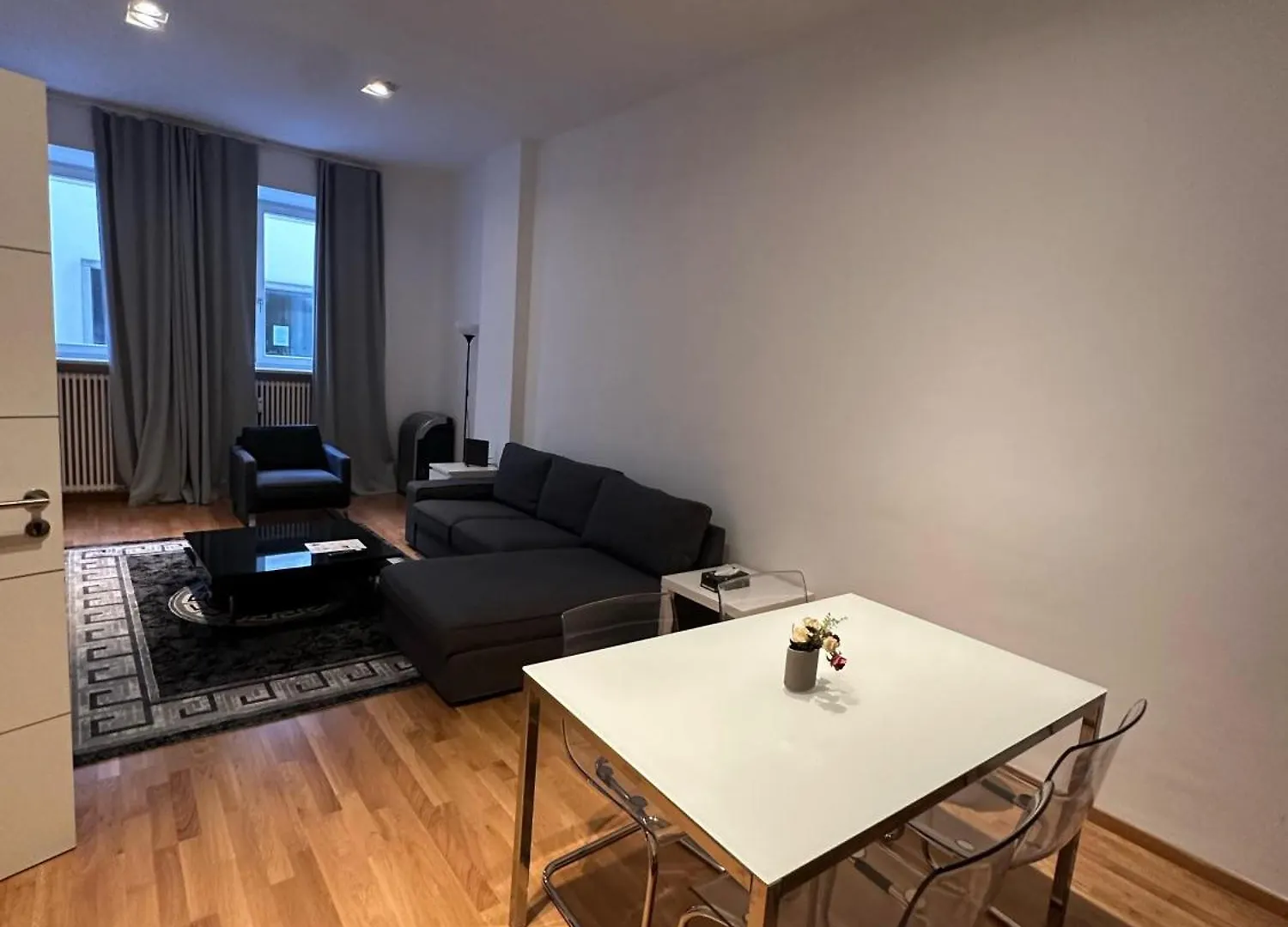 Апарт-отель Al Nafurah Apartments Мюнхен Германия