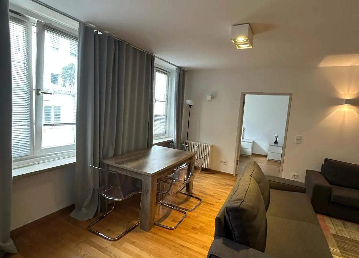 Al Nafurah Apartments München 0*,