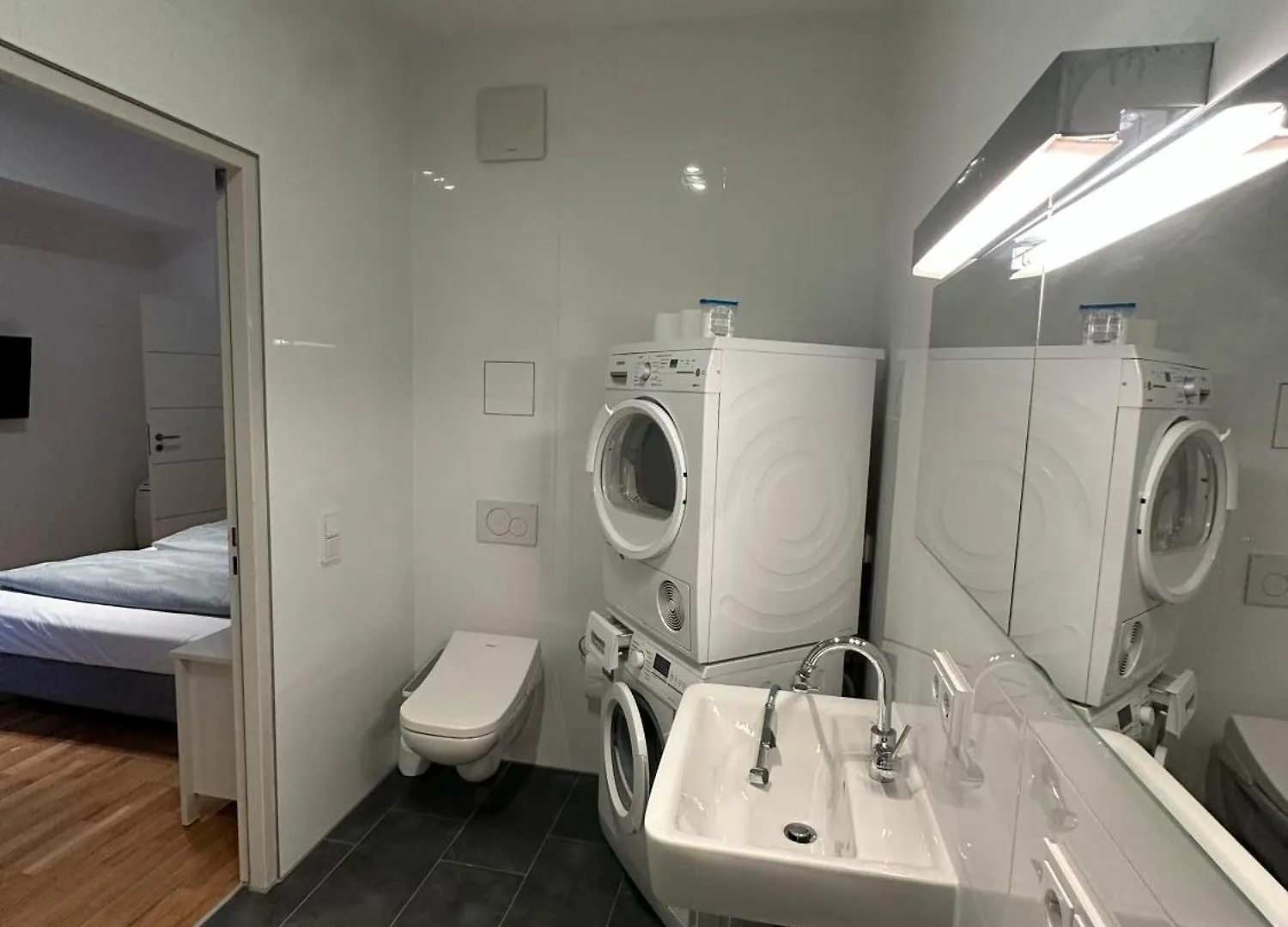 Al Nafurah Apartments München